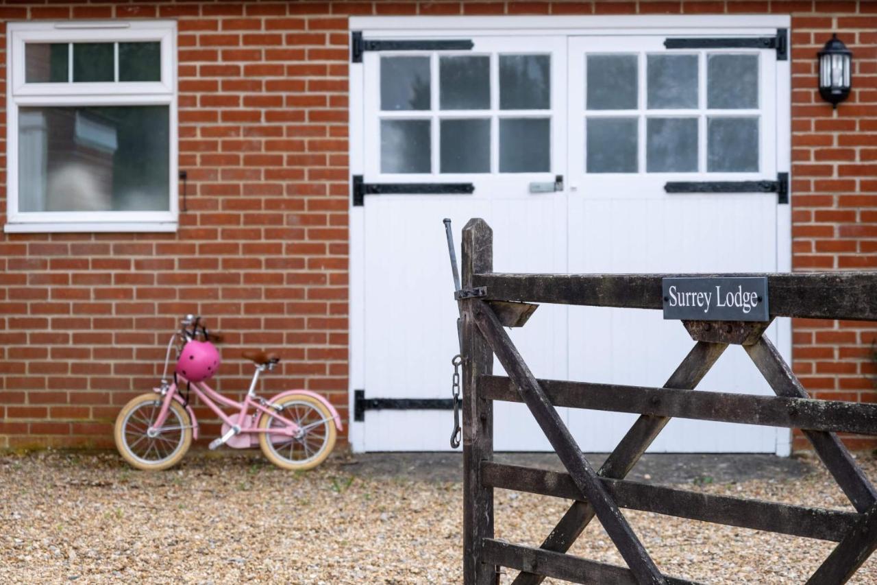 Surrey Lodge ブロッケンハースト エクステリア 写真