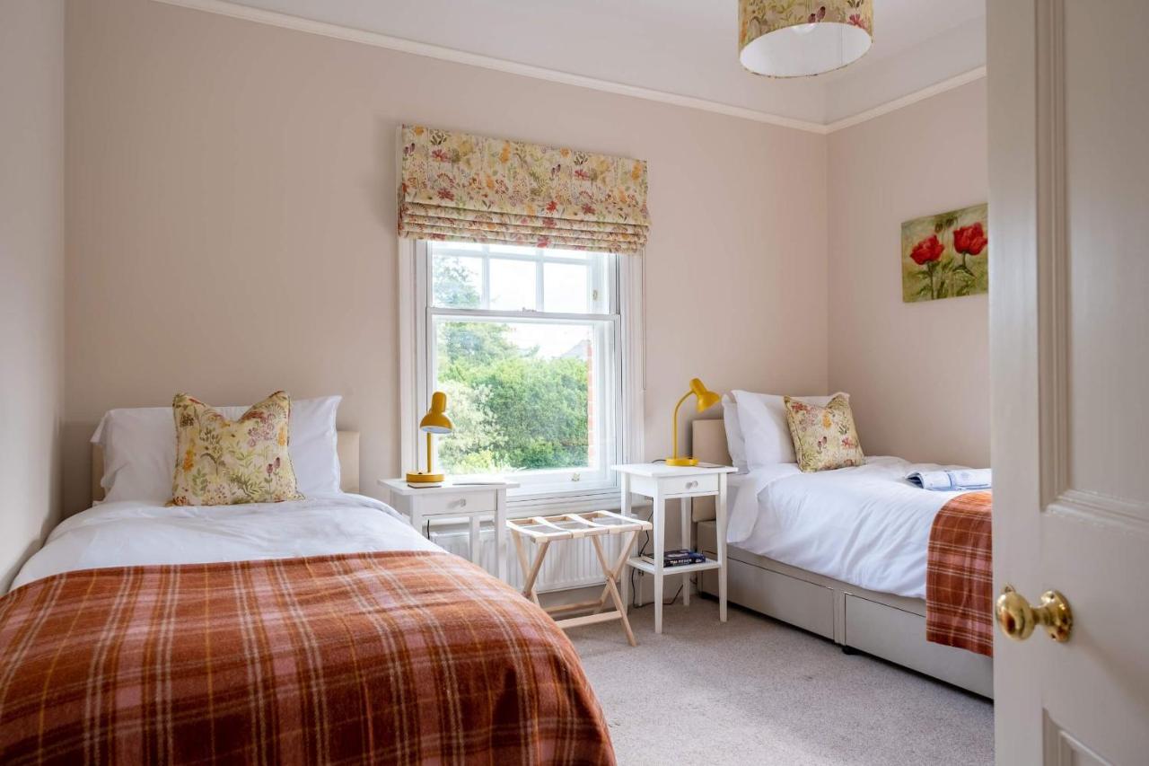 Surrey Lodge ブロッケンハースト エクステリア 写真